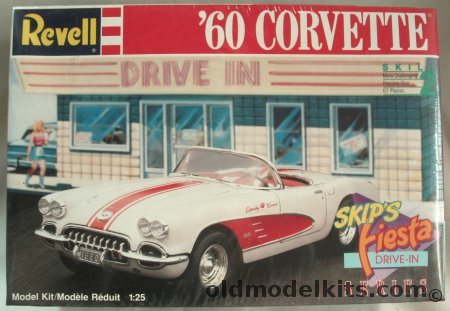 Revell 1/25 1960 Chevrolet Corvette Skip's Fiesta Drive-In Series, 7164 plastic model kit